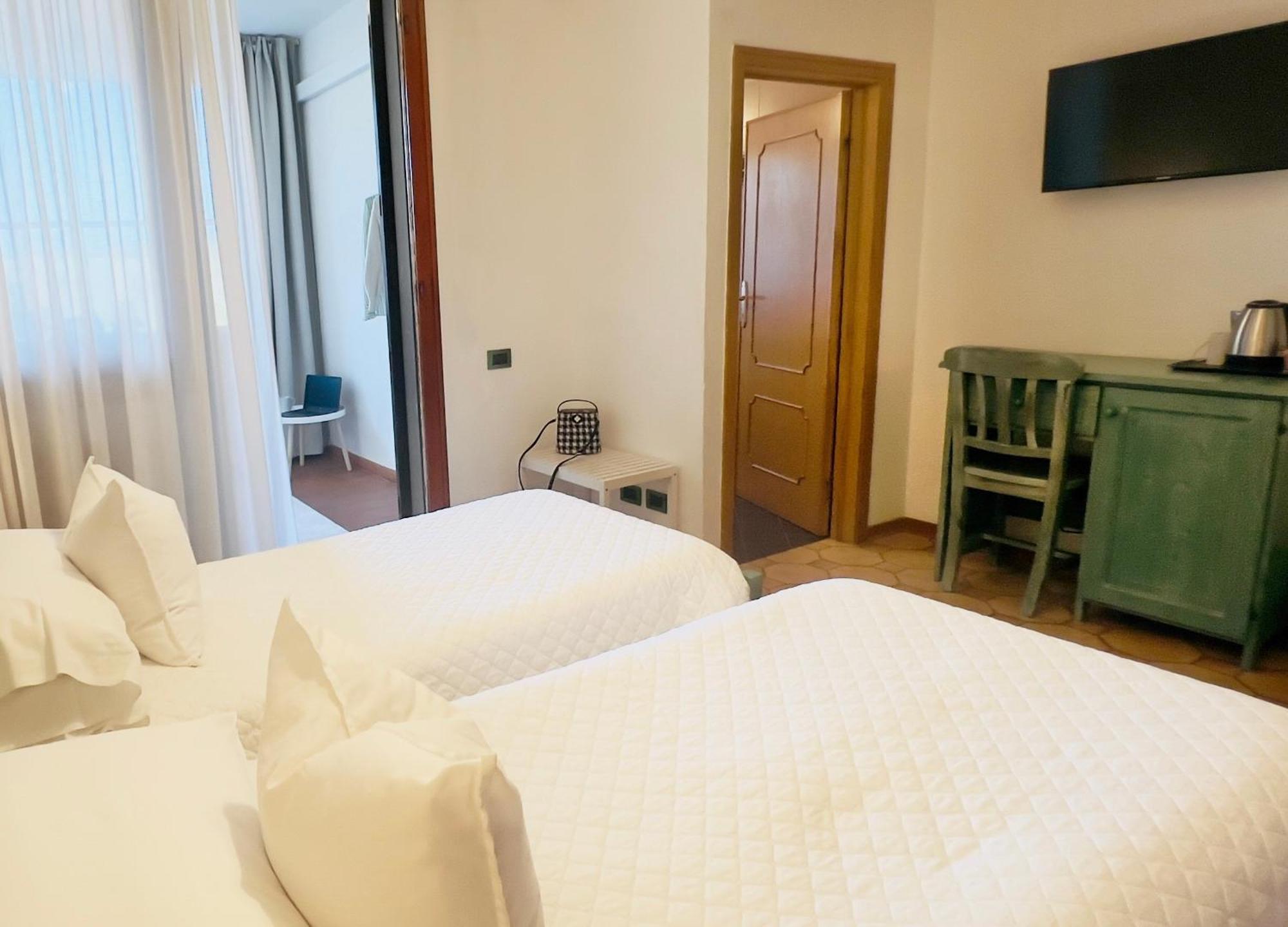 مونتيسكودايو Villa Lavinia B&B الغرفة الصورة