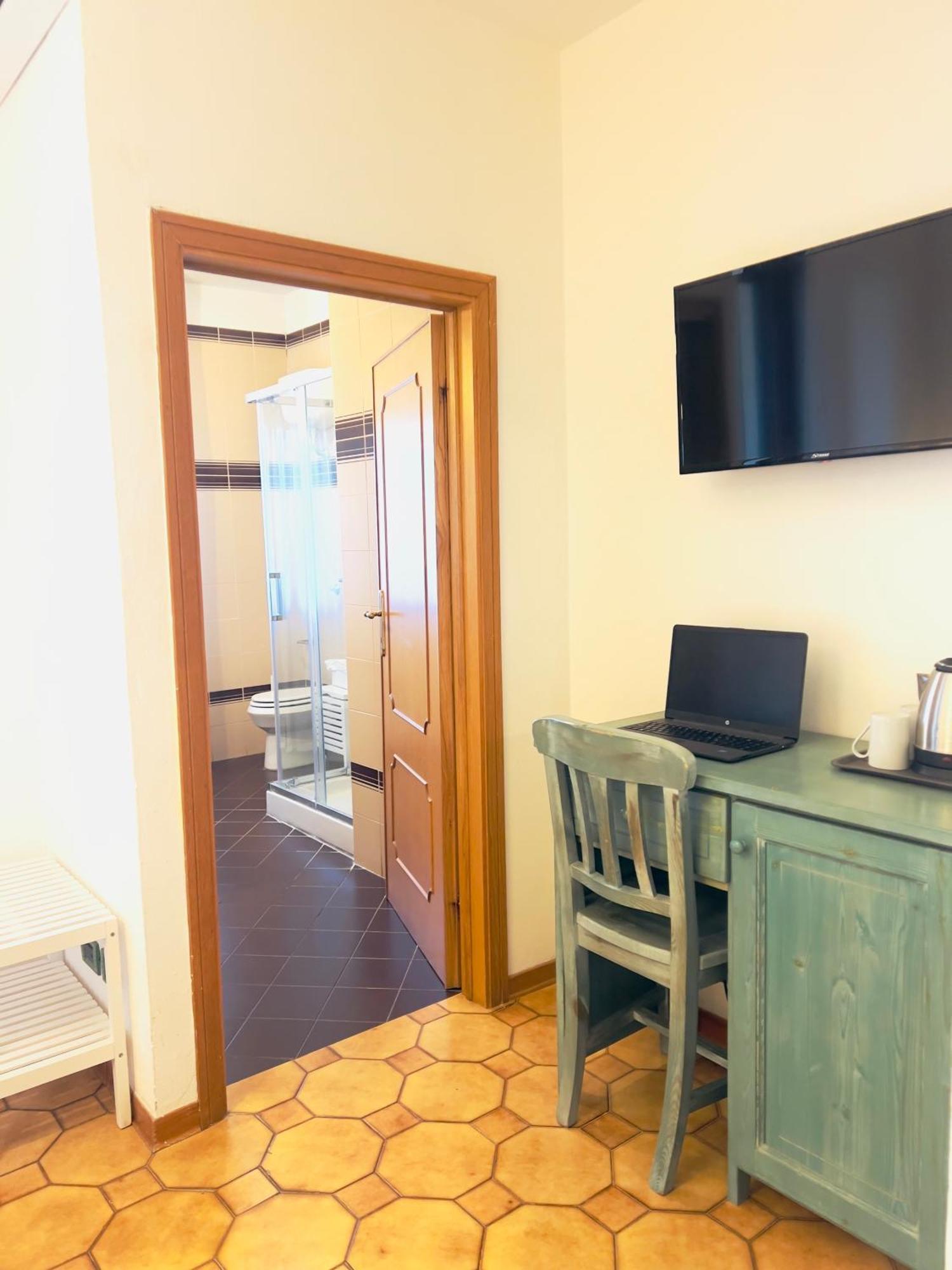 مونتيسكودايو Villa Lavinia B&B الغرفة الصورة